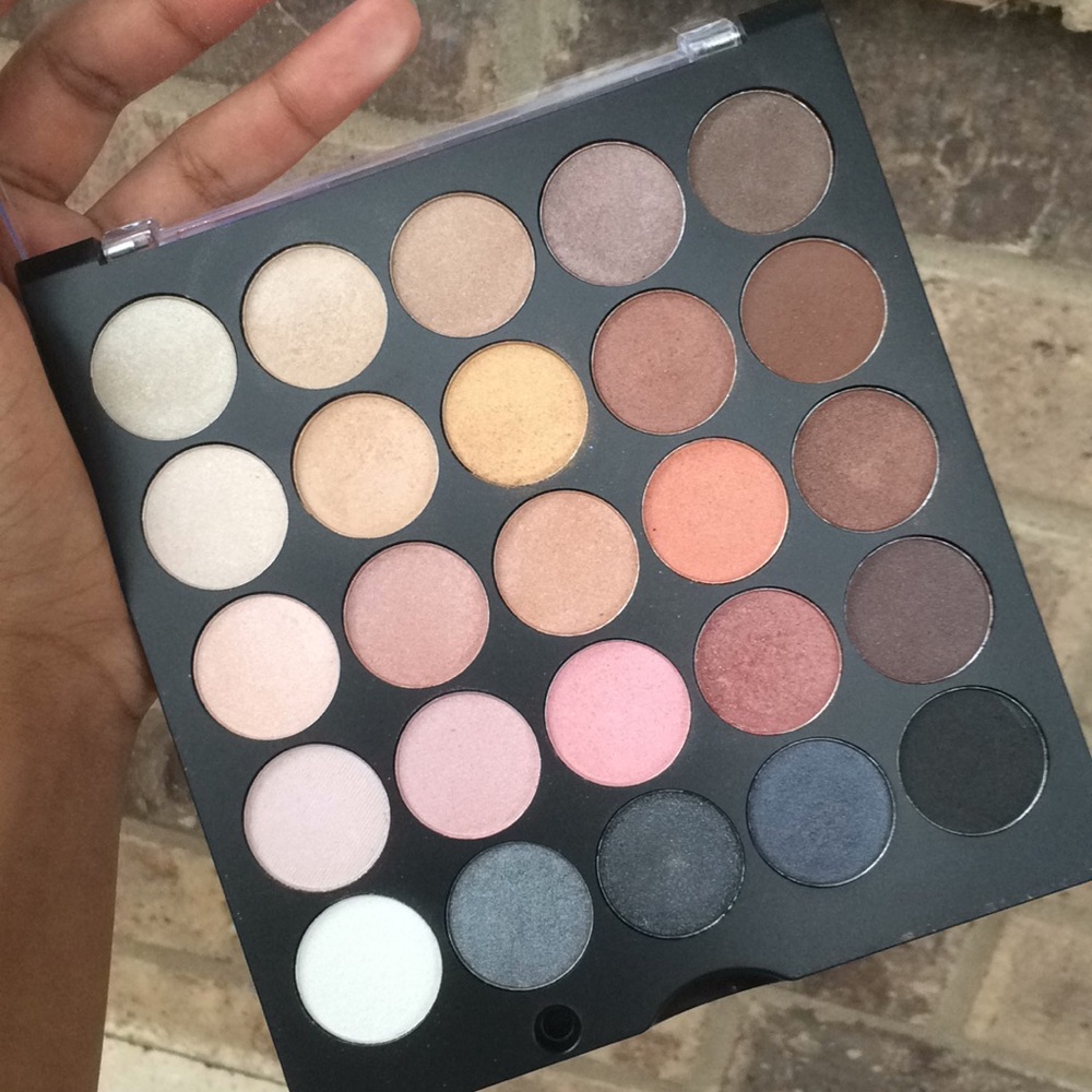 Neutral Eyeshadow Palette